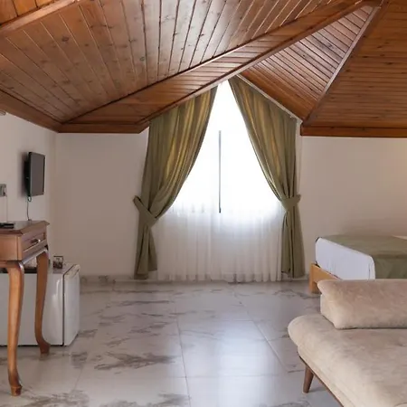 Bed and breakfast Bük Butik 4*